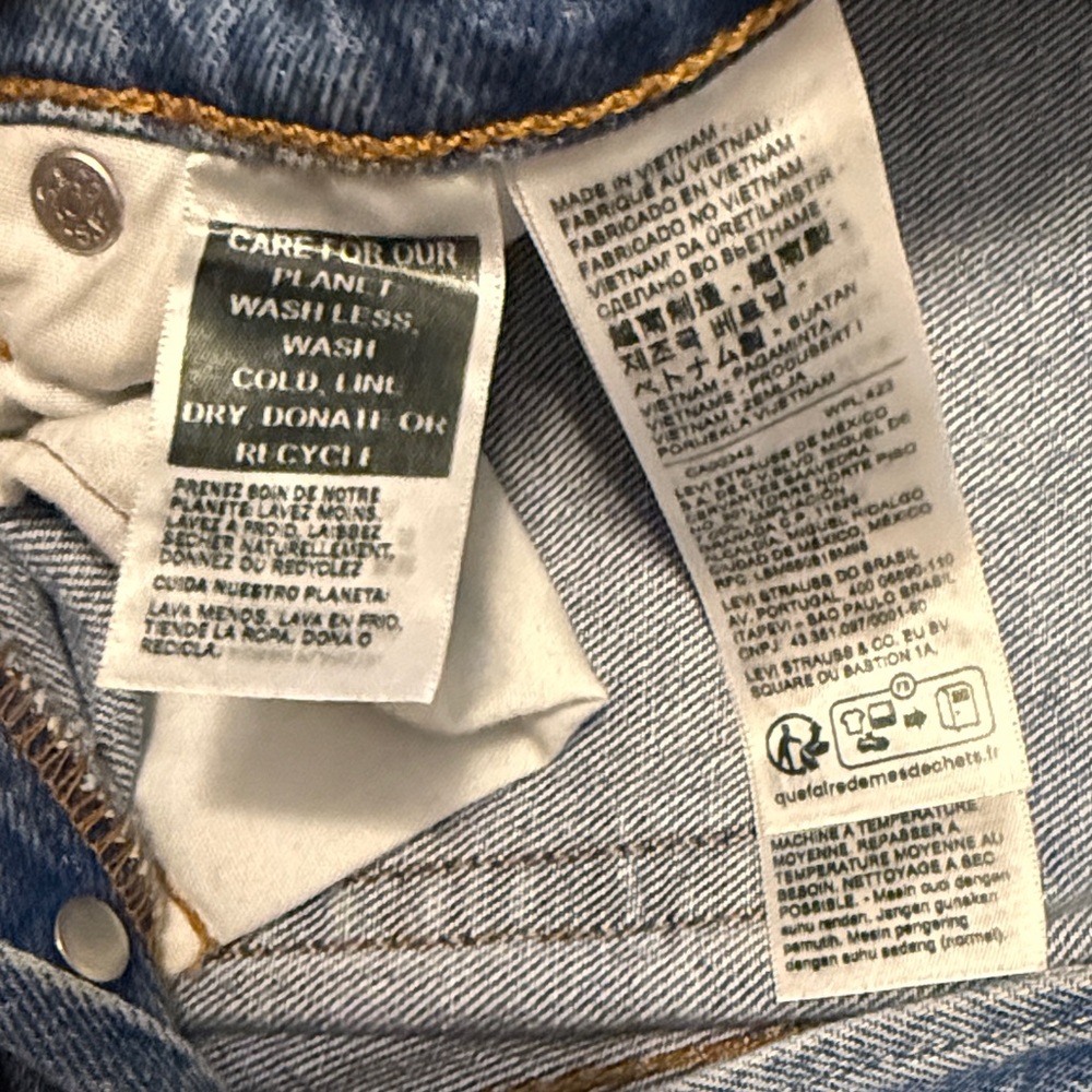 Levi's Straight Leg Blue Jeans - Picture 4 of 6